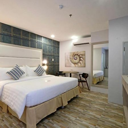 Amethyst Boutique Hotel Cebu Powered By Cocotel Exterior photo