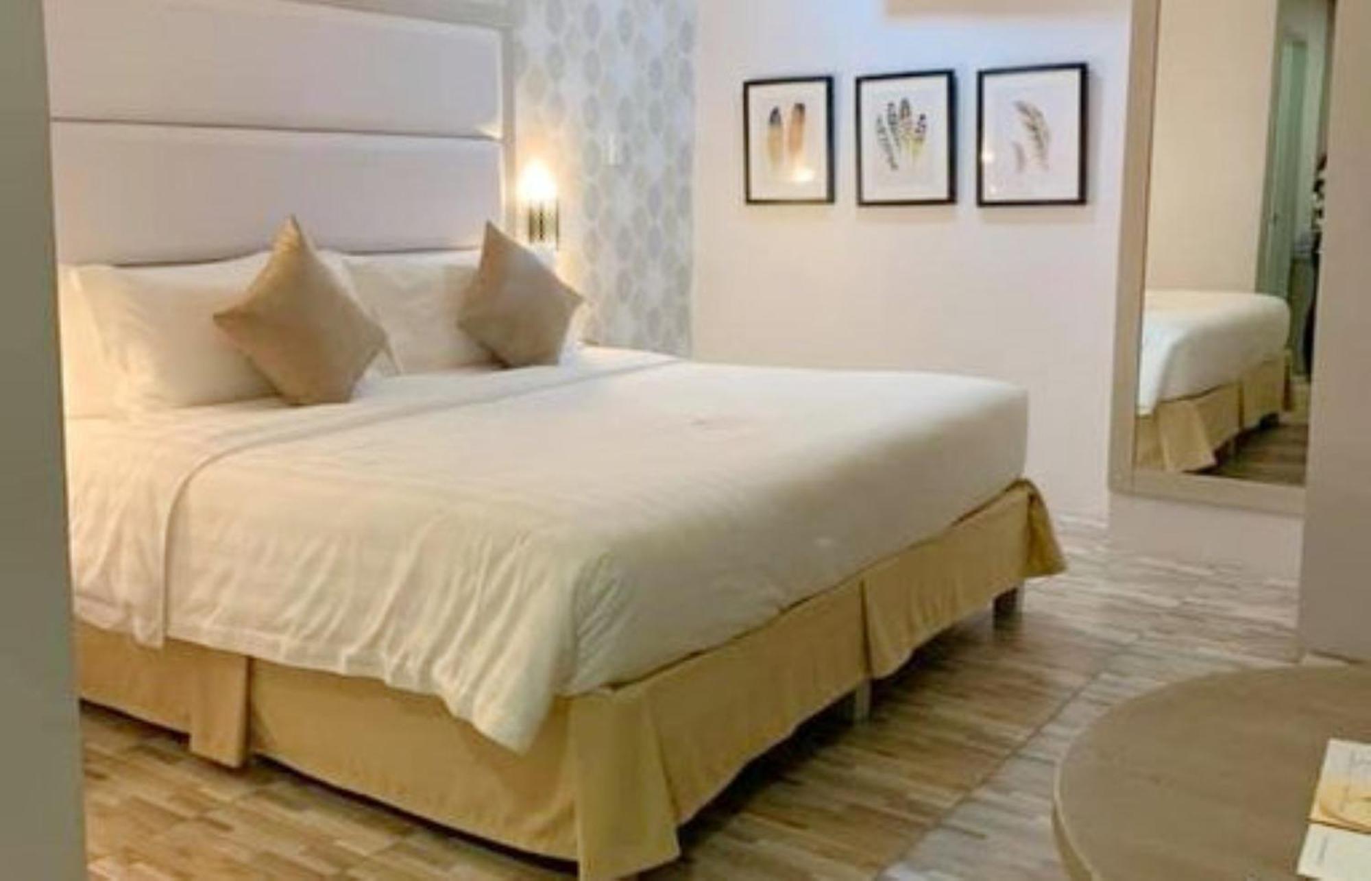 Amethyst Boutique Hotel Cebu Powered By Cocotel Exterior photo